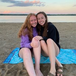 Meet your Posher, Lucy